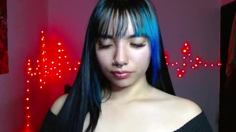Snapshot of victoria_goddes chatting on April 1, 2026, 4:02 am victoria online show from April 1, 2026, 4:02 am
