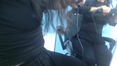 Victoria online show from February 16, 2026, 1:07 pm