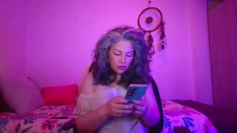 Victoria Lover online show from December 19, 2025, 3:35 am