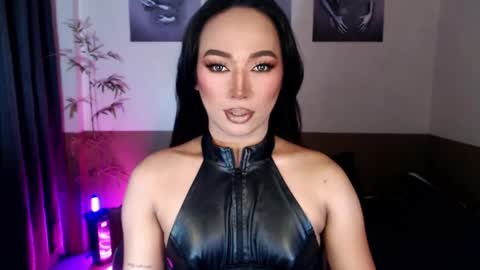Snapshot of victoria_madness_dominatrix chatting on May 3, 2026, 12:16 am Victoria online show from May 3, 2026, 12:16 am