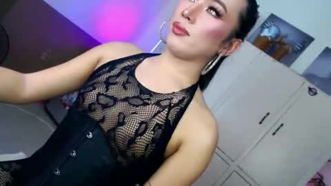 Snapshot of victoria_madness_dominatrix chatting on May 28, 2026, 7:00 pm Victoria online show from May 28, 2026, 7:00 pm