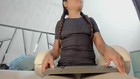 Victoria Sofia online show from March 13, 2026, 7:09 pm