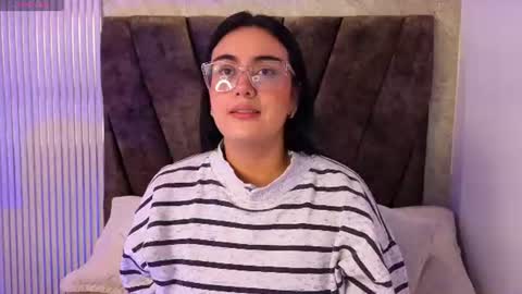 Snapshot of victoriaandrade chatting on June 22, 2026, 11:40 am Victoria Andrade online show from June 22, 2026, 11:40 am