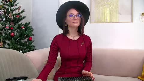 Snapshot of victoriaardern chatting on December 27, 2024, 10:01 am Victoria online show from December 27, 2024, 10:01 am