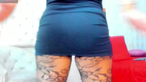 victoriaarousse online show from September 14, 2025, 10:31 pm