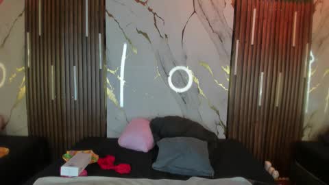 Victoria  online show from October 11, 2025, 8:18 pm