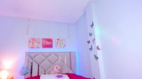 Snapshot of victorialarson2 chatting on November 14, 2025, 3:44 pm Victoria Larson - Independient Model online show from November 14, 2025, 3:44 pm