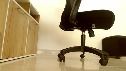 Victoria online show from March 16, 2026, 6:34 pm