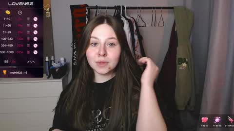 victoriassecrets_ online show from February 19, 2026, 12:45 pm