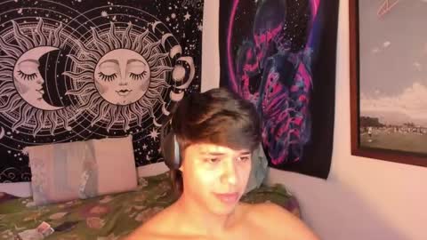 Snapshot of victorino_jhonson chatting on March 12, 2025, 8:52 pm Victorino Jhonson online show from March 12, 2025, 8:52 pm