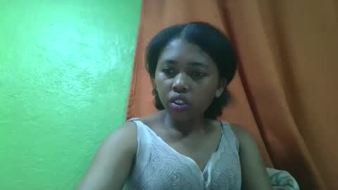 vierge28430 online show from April 22, 2026, 3:02 pm