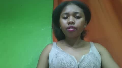 vierge28430 online show from April 27, 2026, 4:32 am