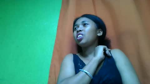 vierge28430 online show from May 16, 2026, 5:01 pm