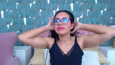 Snapshot of viictoriasecret chatting on November 13, 2025, 9:41 am Viictoriasecret online show from November 13, 2025, 9:41 am