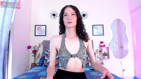 Violet online show from April 13, 2026, 4:12 pm