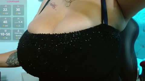 viioleta online show from November 21, 2025, 12:48 pm