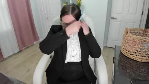 Snapshot of vika7333 chatting on March 4, 2025, 1:06 pm Ukrainian-woman online show from March 4, 2025, 1:06 pm