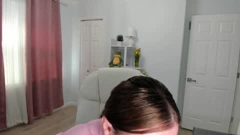 Snapshot of vika7333 chatting on March 8, 2025, 4:50 pm Ukrainian-woman online show from March 8, 2025, 4:50 pm