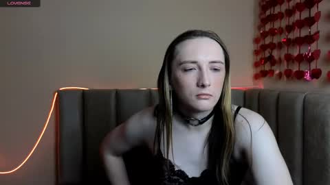 vika pinakolada  online show from March 11, 2025, 3:48 am