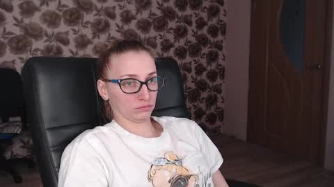 Snapshot of vikaericka chatting on February 4, 2025, 10:21 am Vika online show from February 4, 2025, 10:21 am