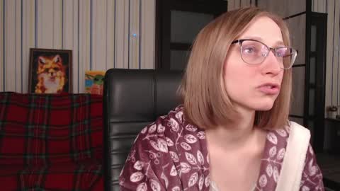 Vika online show from April 3, 2026, 7:23 pm