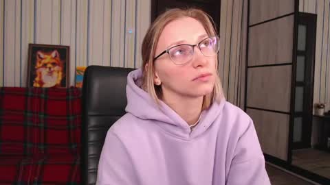 Vika online show from April 27, 2026, 5:44 pm