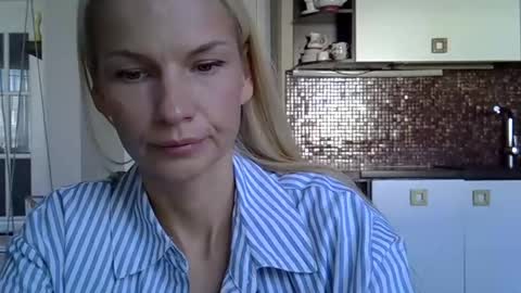 viki_loun5 online show from October 3, 2025, 7:16 am