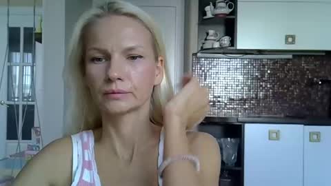 viki_loun5 online show from October 7, 2025, 7:49 am