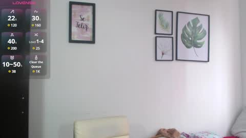 Snapshot of viki_mom chatting on January 25, 2025, 4:46 pm Viki Mom  online show from January 25, 2025, 4:46 pm