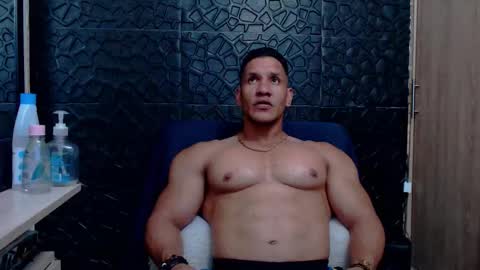 Viktor Herrera online show from February 6, 2026, 3:33 am