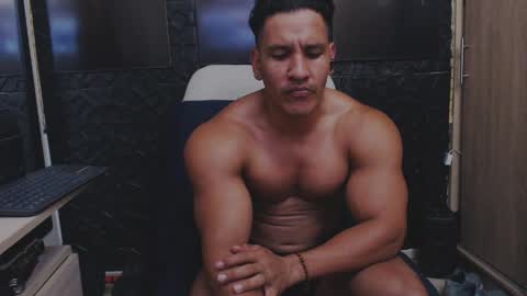 Viktor Herrera online show from May 27, 2026, 6:10 am