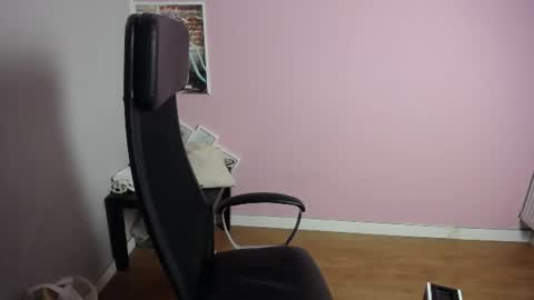 viktoria_lovely online show from June 30, 2026, 6:58 am