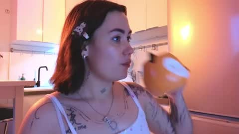 Snapshot of viktoriamoore chatting on May 27, 2026, 6:16 pm viktoriamoore online show from May 27, 2026, 6:16 pm