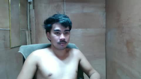 Snapshot of vin_17 chatting on April 21, 2026, 2:56 pm Call me Marvin online show from April 21, 2026, 2:56 pm