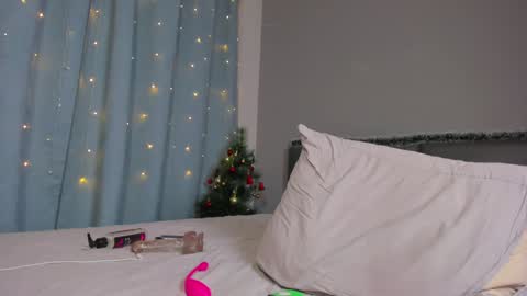 Vina online show from December 24, 2024, 6:06 pm