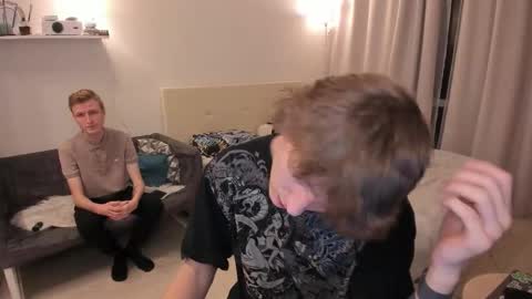 Dimoooooon online show from November 21, 2025, 8:51 pm