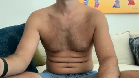 Snapshot of vincee2 chatting on September 28, 2025, 2:22 pm vincee2 online show from September 28, 2025, 2:22 pm