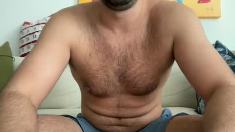 Snapshot of vincee2 chatting on December 4, 2025, 4:38 pm vincee2 online show from December 4, 2025, 4:38 pm