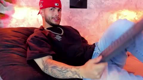 Vincent online show from September 15, 2025, 4:23 am