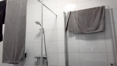 Loved online show from November 27, 2025, 12:29 pm