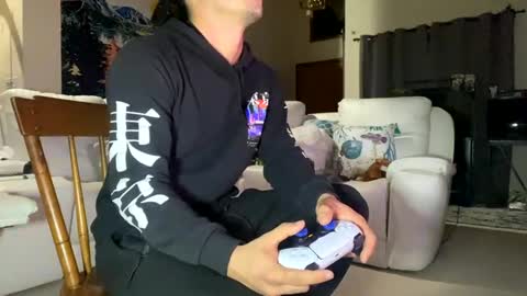 Snapshot of vinsmoke_sanji2020 chatting on January 4, 2025, 12:48 am Sanji online show from January 4, 2025, 12:48 am