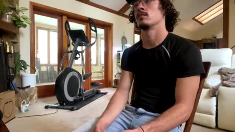 Snapshot of vinsmoke_sanji2020 chatting on February 26, 2025, 8:33 pm Sanji online show from February 26, 2025, 8:33 pm