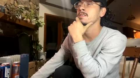 Snapshot of vinsmoke_sanji2020 chatting on March 2, 2025, 1:36 am Sanji online show from March 2, 2025, 1:36 am