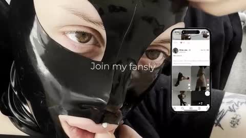 Diva Silvia online show from January 18, 2026, 6:12 pm