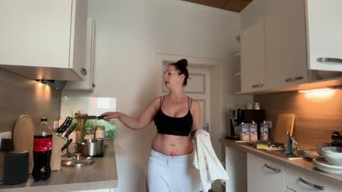 Vio online show from April 9, 2026, 9:26 am