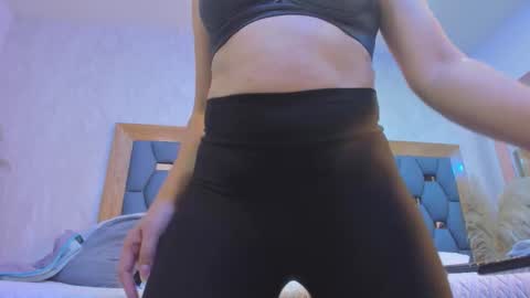 violeet_gray online show from January 14, 2026, 12:22 pm