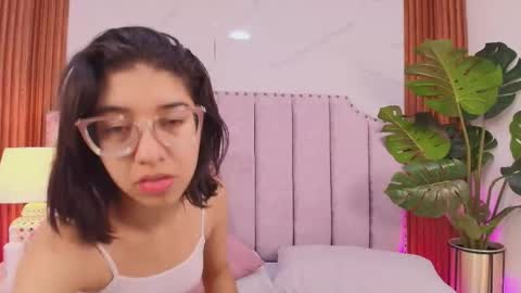 Violeta online show from May 29, 2026, 1:09 pm