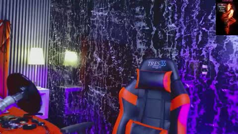 Violet online show from March 17, 2026, 2:53 pm