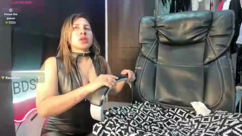 Snapshot of violet_bdsmx chatting on September 24, 2025, 8:45 pm Kim online show from September 24, 2025, 8:45 pm