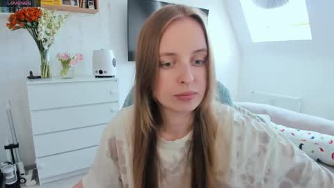 Violet online show from April 2, 2026, 1:20 pm